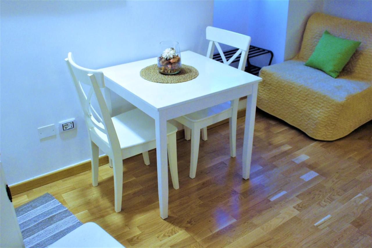 Romantic Suite Γκούμπιο Εξωτερικό φωτογραφία