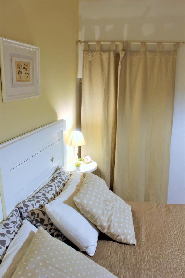 Romantic Suite Γκούμπιο Εξωτερικό φωτογραφία